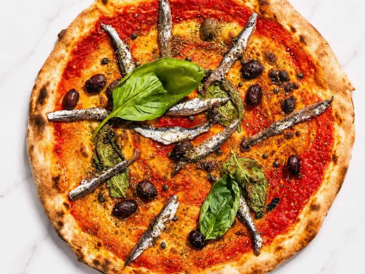 Napoletana Pizza - San Marzano, Cetara Anchovies, Sicilian Capers, Gaeta Black Olives, Basil, Coratina Extra Virgin Olive Oil (No Cheese)
