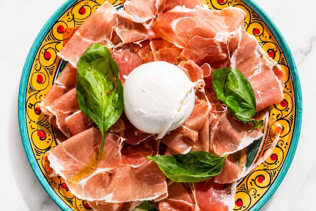 Prosciutto e Burrata - Prosciutto San Daniele & La Stella Buffalo Latticini Burrata, Grissini